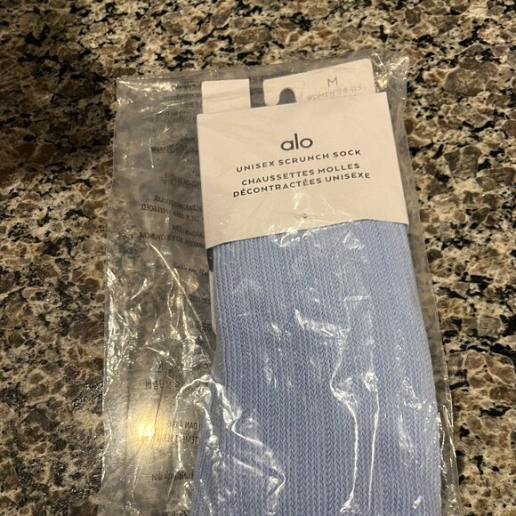 ALO Yoga Accessories - NWT Alo Yoga Scrunch Socks SEASHELL BLUE Size M